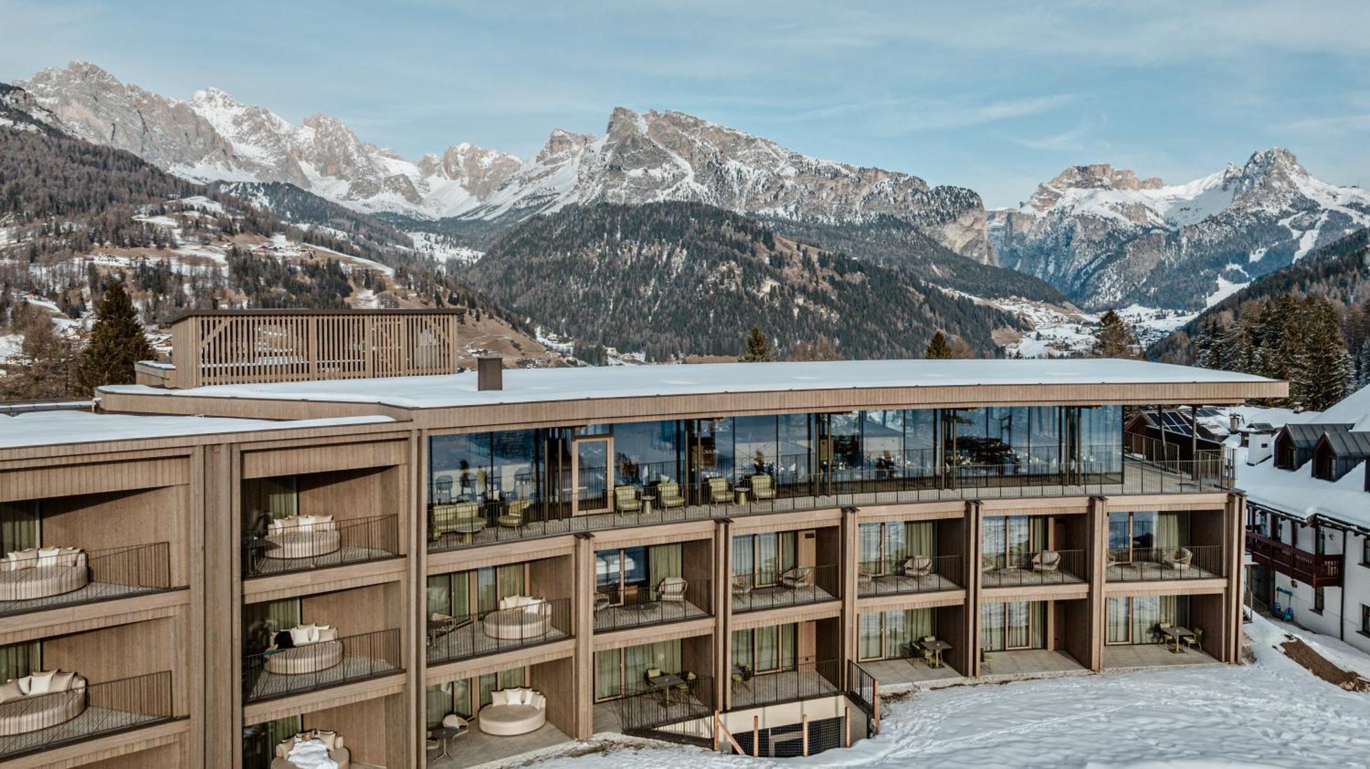 Отель Cendevaves Alpine Silence Santa Cristina Val Gardena Экстерьер фото