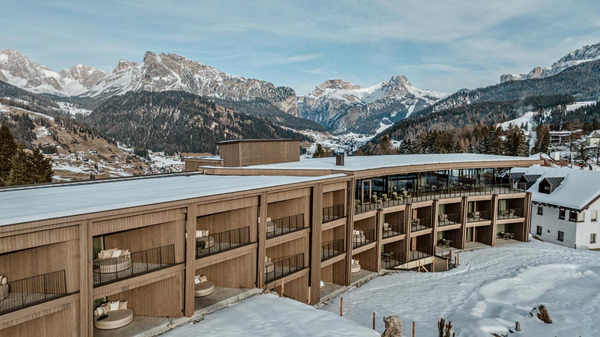 Отель Cendevaves Alpine Silence Santa Cristina Val Gardena Экстерьер фото
