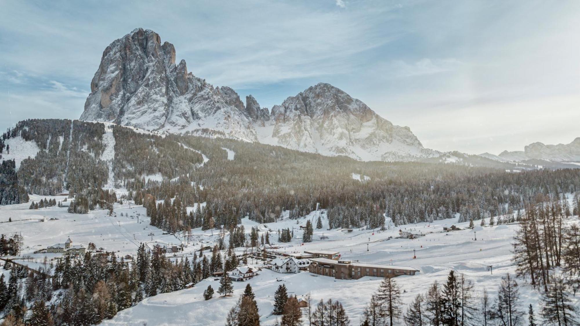 Отель Cendevaves Alpine Silence Santa Cristina Val Gardena Экстерьер фото
