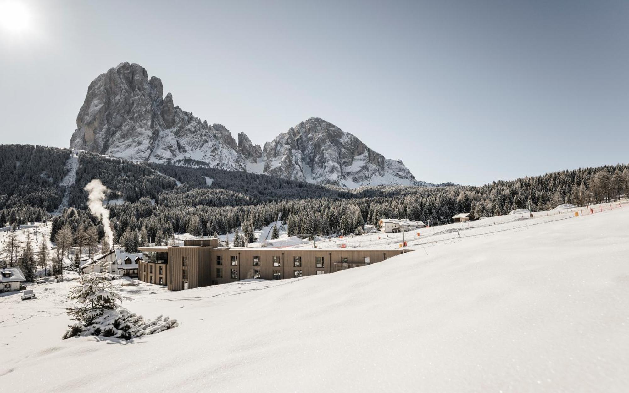 Отель Cendevaves Alpine Silence Santa Cristina Val Gardena Экстерьер фото