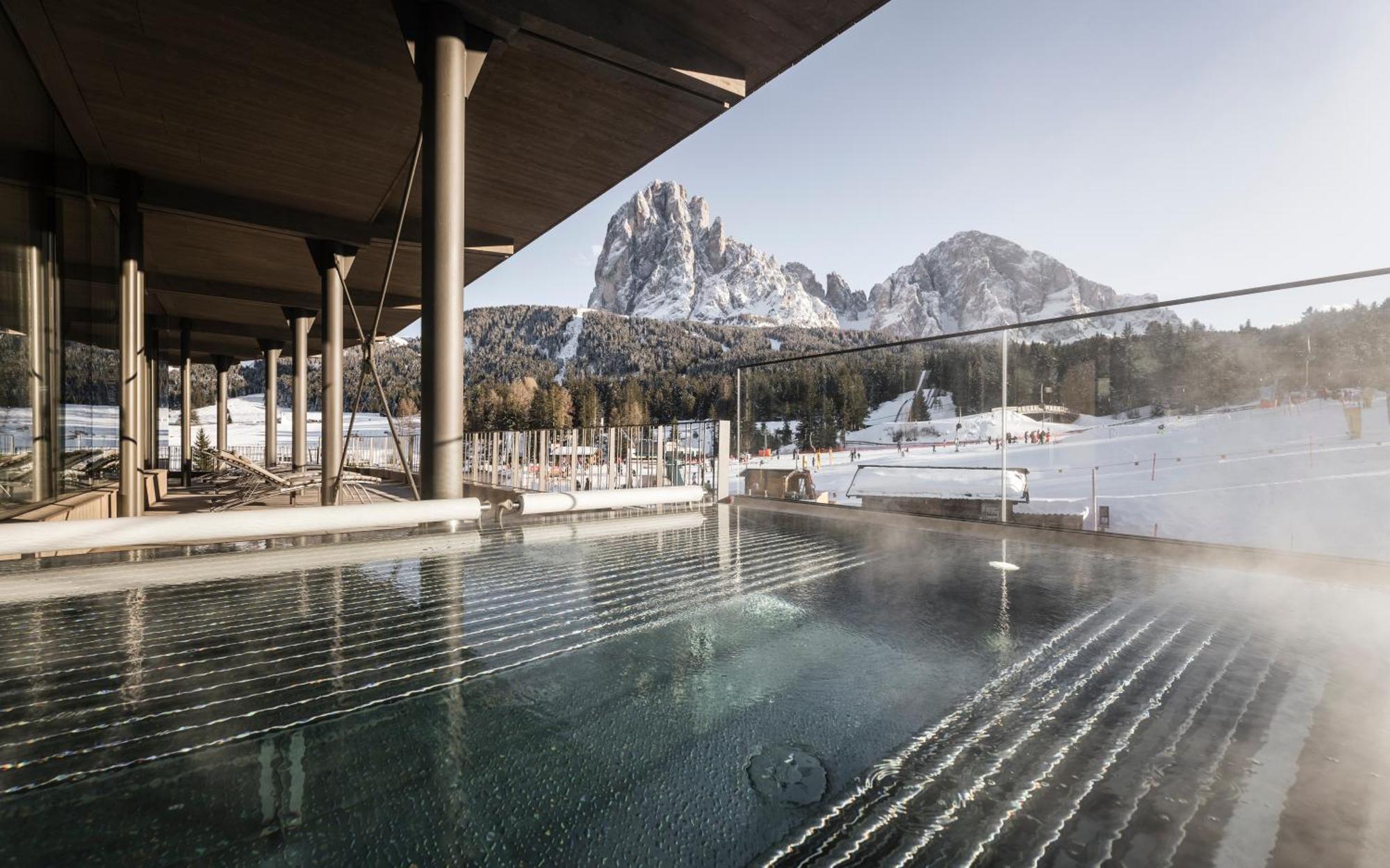 Отель Cendevaves Alpine Silence Santa Cristina Val Gardena Экстерьер фото